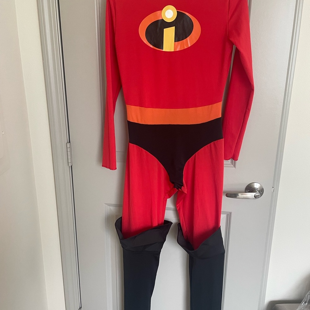 Mrs Incredibles costume Disney
